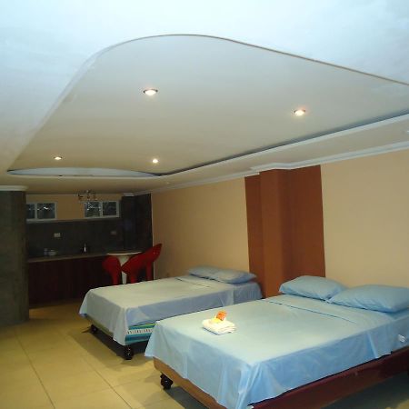 Hostaling Guayaquil Mercedes Екстериор снимка