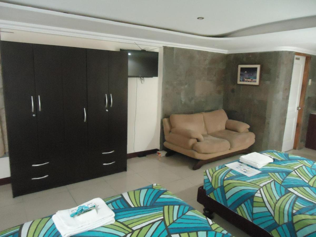 Hostaling Guayaquil Mercedes Екстериор снимка
