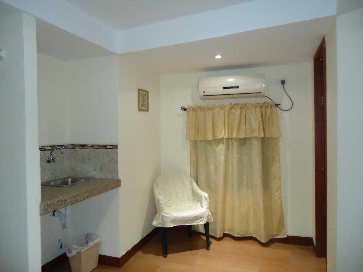 Hostaling Guayaquil Mercedes Екстериор снимка